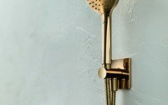 Aquatica RD 250 Handshower with Holder and Hose in Gold 01 (web)